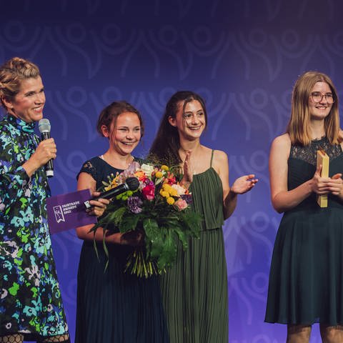 Fairtrade Award Verleihung 2022 in Berlin mit Anke Engelke (Foto: Pressestelle, Fairtrade Deutschland / Tim Keweritsch )