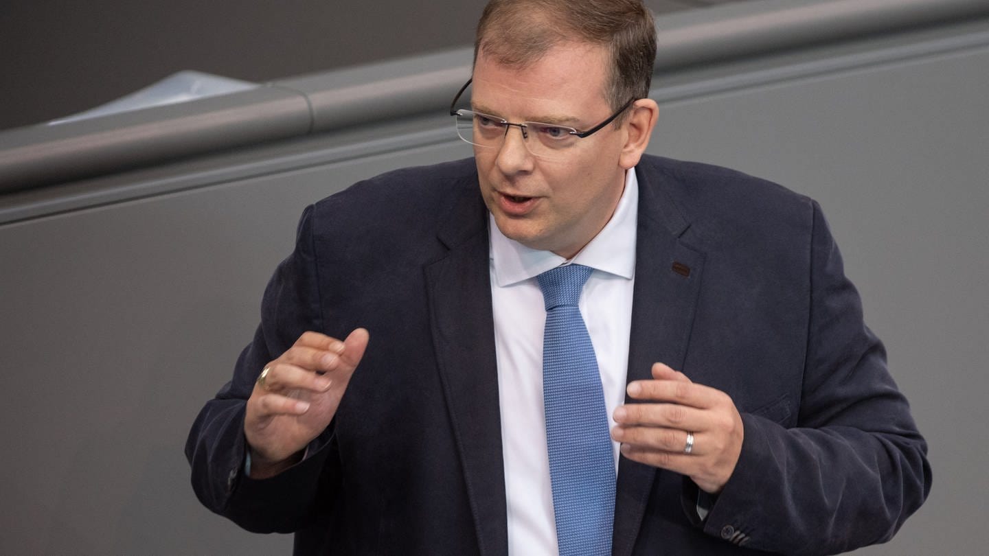 Ulrich Lechte (FDP) spricht in der Plenarsitzung im Deutschen Bundestag. (Foto: dpa Bildfunk, picture alliance/dpa | Christophe Gateau)