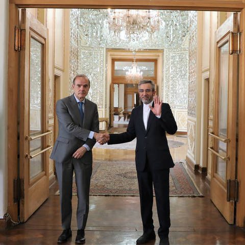 Atom-Unterhändler Ali Bagheri Kani trifft EU-Vertreter Enrique Mora in Teheran (Foto: IMAGO, IMAGO / ZUMA Wire / Iranian Foreign Ministry)