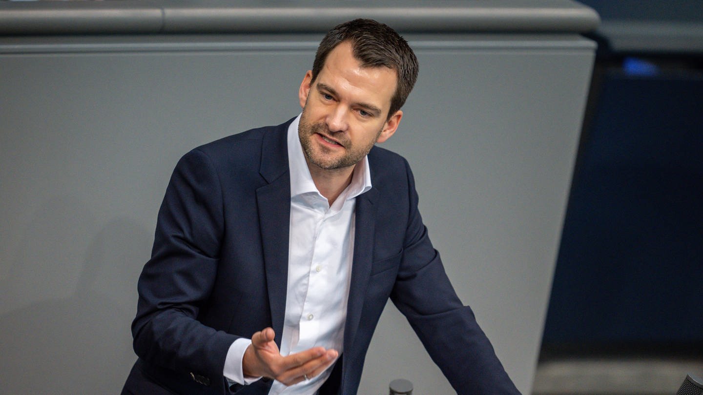 Johannes Vogel (FDP) spricht im Bundestag (Foto: dpa Bildfunk, picture-alliance / Reportdienste, picture alliance/dpa | Michael Kappeler)