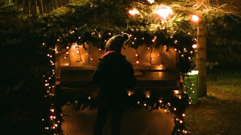 Piano zu Weihnachten (Foto: pexels)