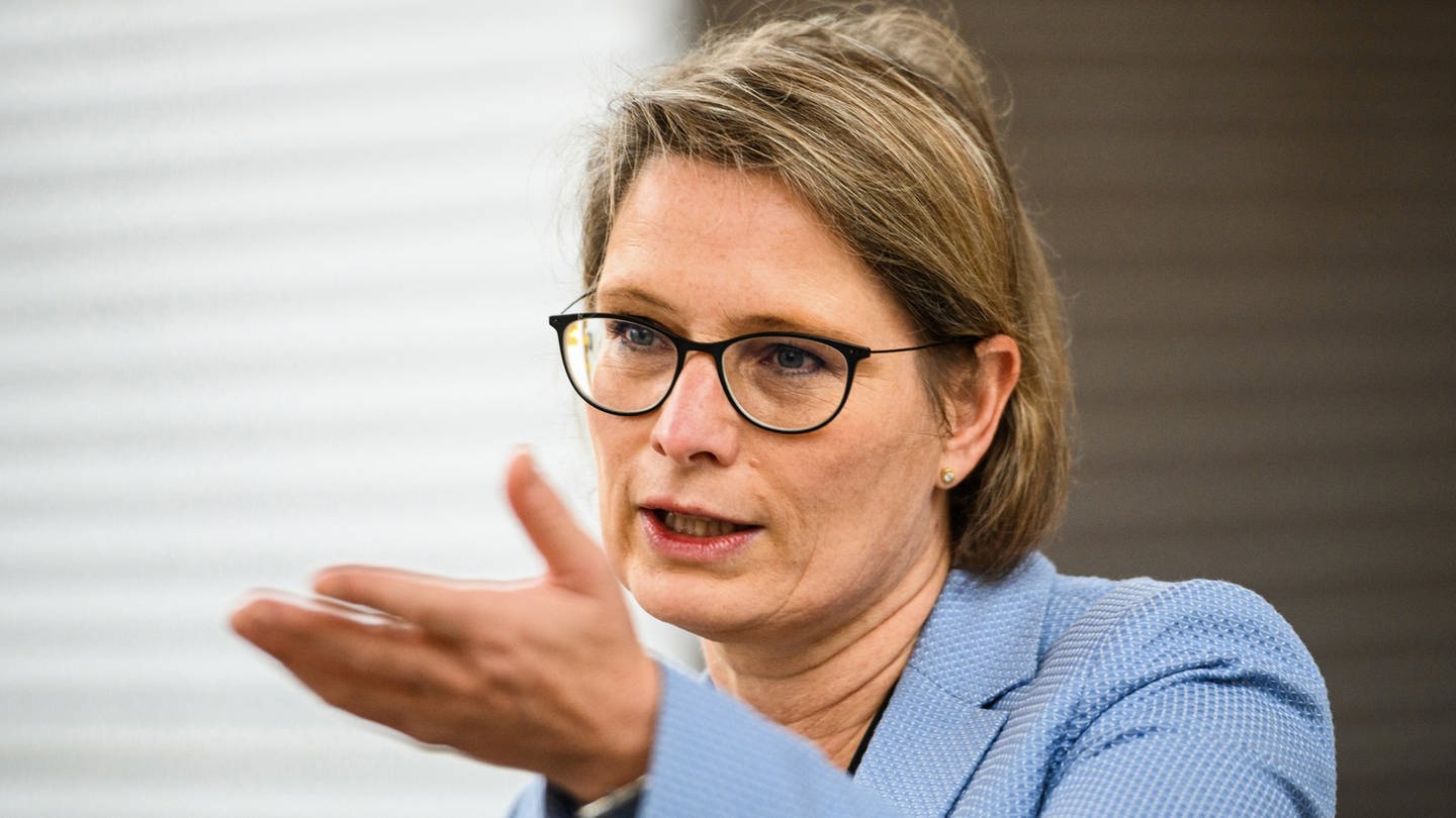 Die rheinland-pfälzische Bildungsministerin Stefanie Hubig (SPD). (Foto: dpa Bildfunk, picture alliance/dpa | Andreas Arnold)