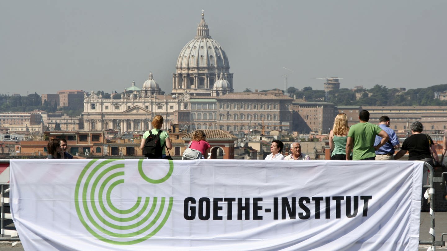 Transparent des Goethe-Instituts in Rom (Foto: picture-alliance / Reportdienste, Lars Halbauer)