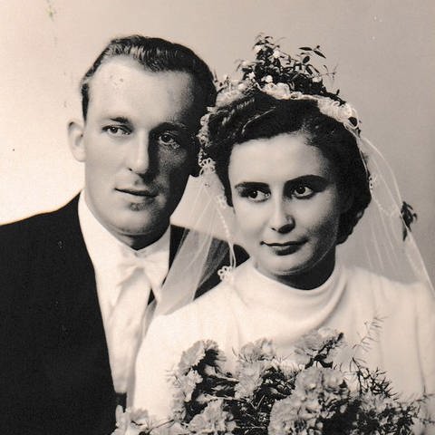 Onkel Alois mit seiner Frau bei der Hochzeit 1951 (Foto: privat/Kristine Kretschmer)