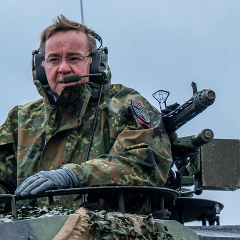 Bundesverteidigungsminister Boris Pistorius (SPD) besucht das Panzerbataillon 203 (Foto: picture-alliance / Reportdienste, picture alliance / Kirchner-Media | David Inderlied)