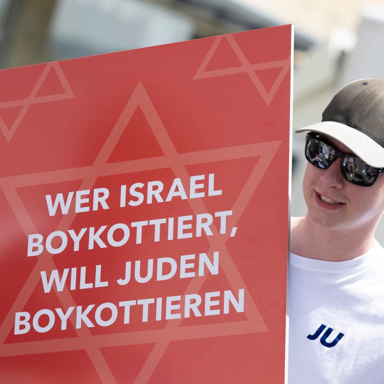 Pro-israelische Demonstranten protestieren (Foto: picture-alliance / Reportdienste, Picture Alliance)