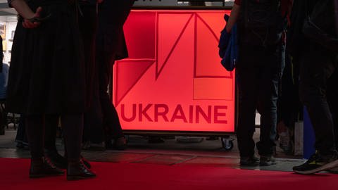 Stand der Ukraine bei der Frankfurter Buchmesse 2022 (Foto: picture-alliance / Reportdienste, picture alliance/dpa | Sebastian Gollnow)