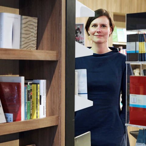 Maria-Chistina Piwowarski, Buchhändlerin der Buchhandlung Ocelot in Berlin (Foto: IMAGO, Imago,-Sabine-Gudath)