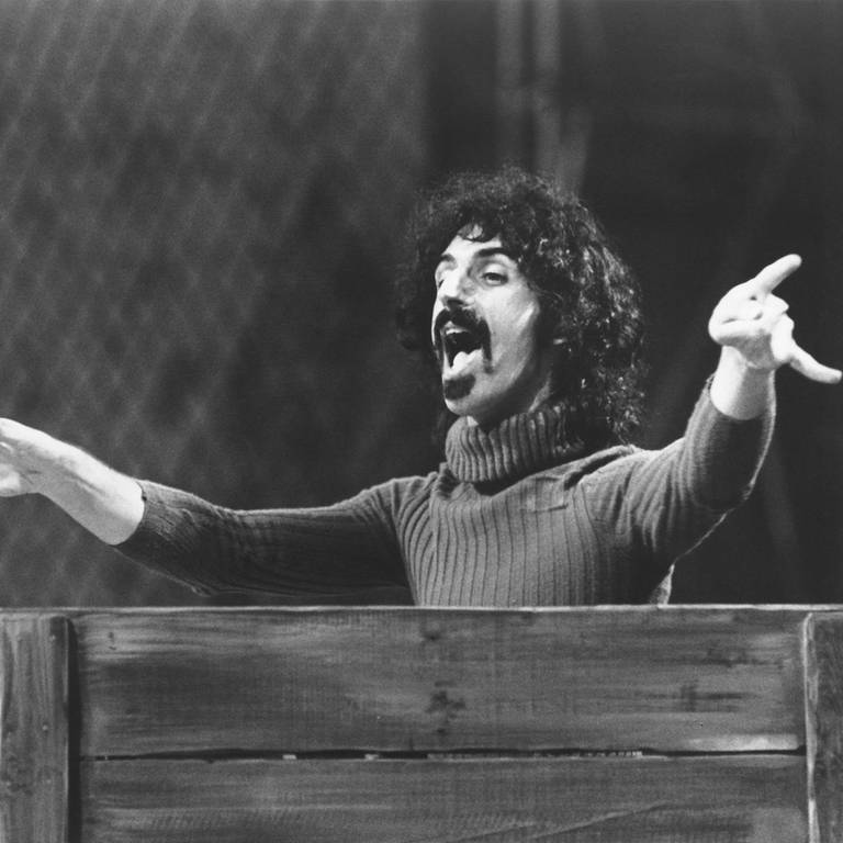 Zwischen Wahnsinn und Genie: Am 21.12.2020 wäre der Ausnahmemusiker Frank Zappa 80 Jahre alt geworden. (Foto: IMAGO, Courtesy Everett Collection)