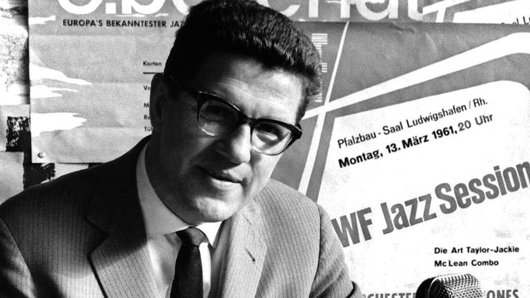 Joachim-Ernst Berendt initiierte und leitete auch zahlreiche Konzertreihen und Festivals, unter anderem die "Jazztime" und das "New Jazz Meeting Baden-Baden" sowie ab 1964 die Berliner Jazztage, das spätere Jazzfest Berlin.  (Foto: SWR, Archivbild)