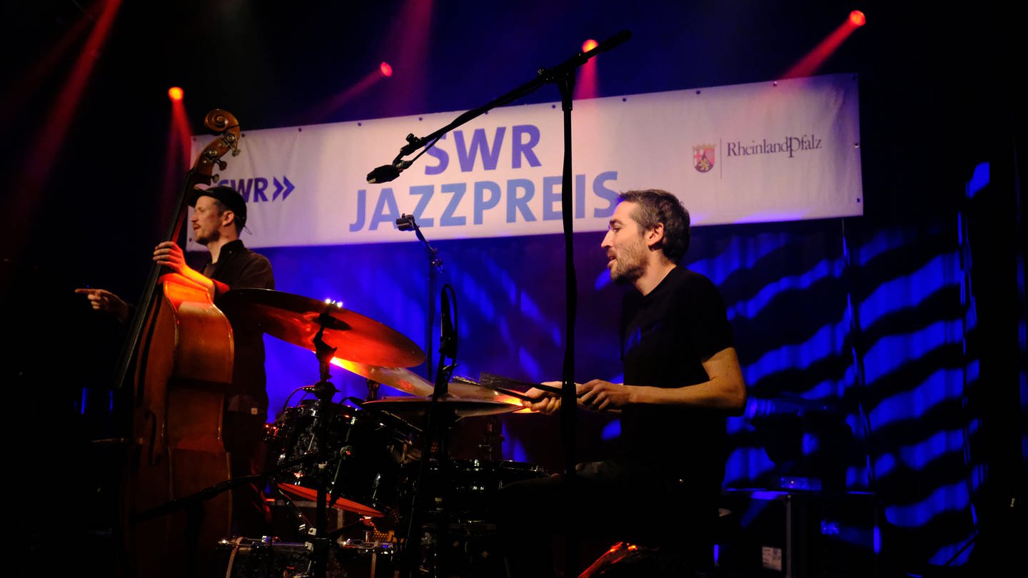 SWR Jazzpreiskonzert 2022 mit Petter Eldh am10.10. in Ludwigshafen (Foto: SWR)