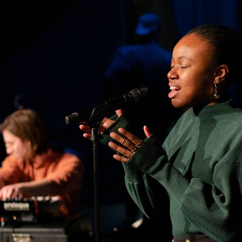 Laureen Mobo von Mobilé singt bei SWR2 Jazz College in Mannheim. (Foto: SWR, Konrad Bott)