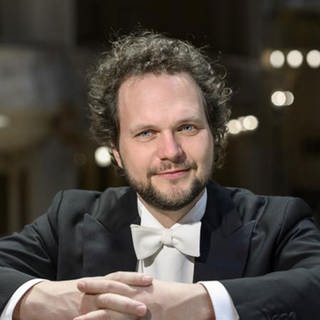 Der Dirigent Tomáš Brauner (Foto: Pressestelle, Petra Hajska)