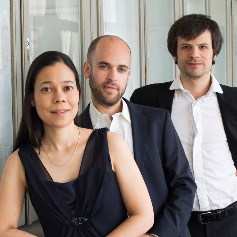 Trio Rafale (v.l.n.r.: Maki Wiederkehr (Klavier), Daniel Meller (Violine), Flurin Cuonz (Violoncello) (Foto: Pressestelle, Priska Ketterer)