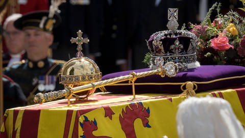 Sarg von Königin Elisabeth II. beim Beerdigungsgottesdienst in Westminster Abbey. (Foto: IMAGO, USA TODAY Network)