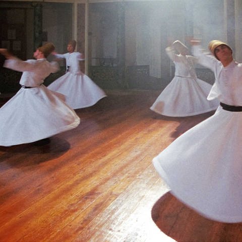 Traditionelle Zeremonie von Sufis, Galata Mevlevihanesi, Istanbul, Türkei (Foto: picture-alliance / Reportdienste,  Foto: imageBROKER | I. Gercelman)