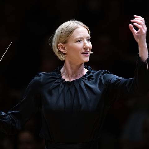 Die Dirigentin Joana Mallwitz 2023 (Foto: picture-alliance / Reportdienste, dpa Bildfunk, dpa | Hannes P Albert)