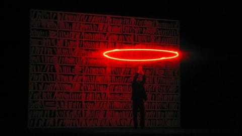 Szenenbild von „El Viaje a Simorgh“, eine Oper in zwei Akten von José María Sánchez Verdú, im Teatro Real Madrid. (Foto: SWR, Experimentalstudio)