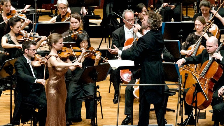 Julia Fischer und das SWR Symphonieorchester (Foto: SWR, SWR - Patricia Neligan)