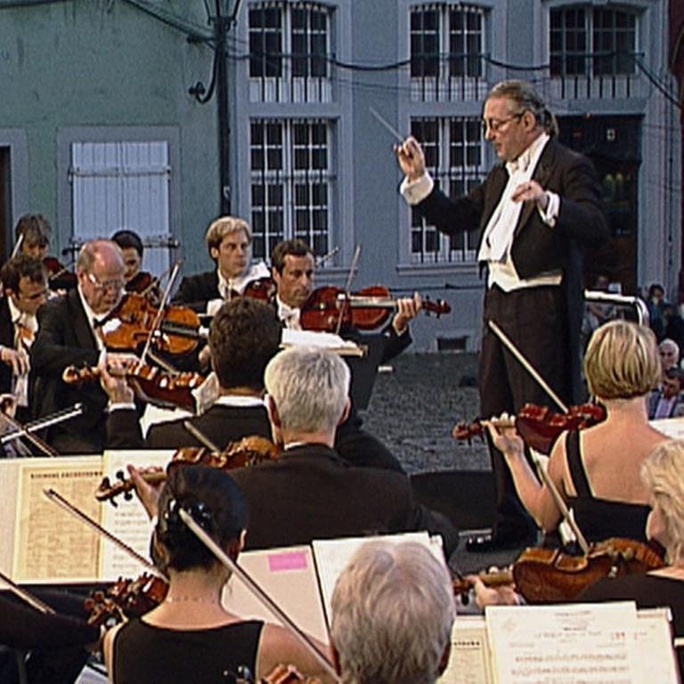 Dirigent und Orchester (Foto: SWR, SWR -)