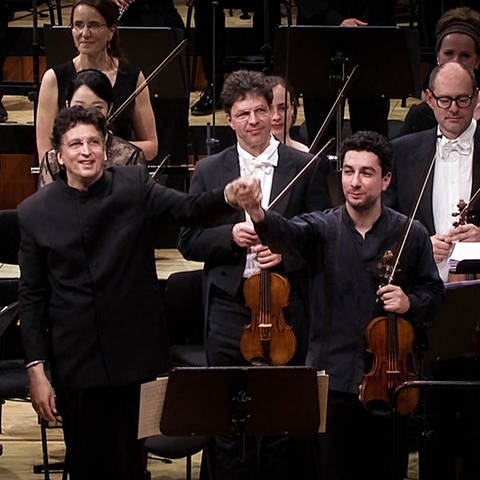 Sergey Khachatryan, Michael Sanderling und das SWR Symphonieorchester (Foto: SWR)