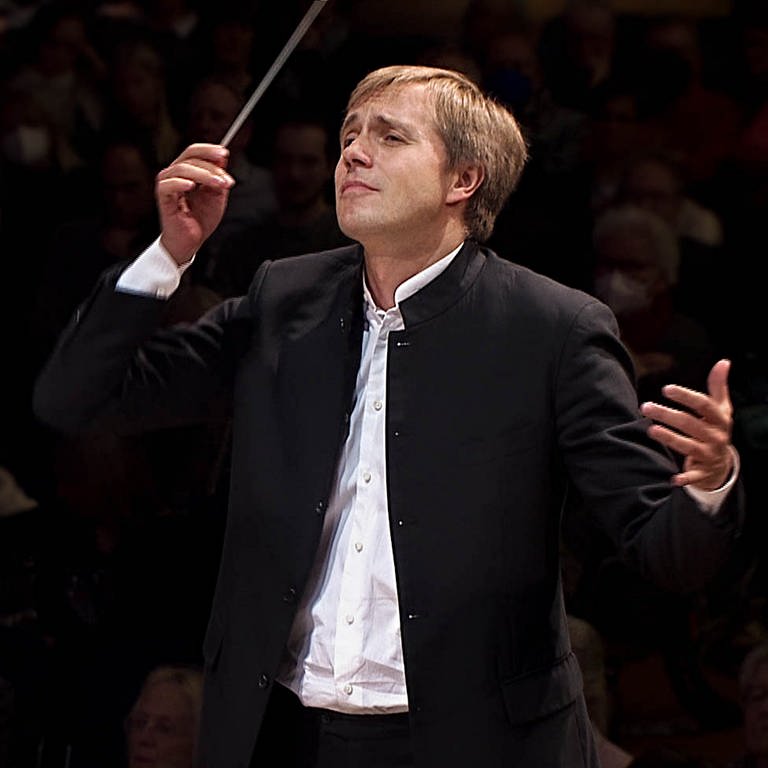 Vasily Petrenko dirigiert (Foto: SWR)