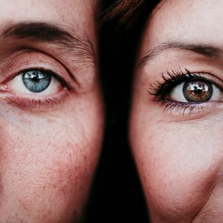 Close-up Portrait von einem Paar (Foto: imago images, IMAGO / Westend61)