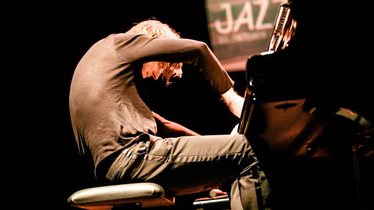 Der Jazzpianist Michael Wollny beim Jazzfest 2017 im Haus der Berliner Festspiele (Foto: IMAGO, imago/Votos-Roland Owsnitzki)