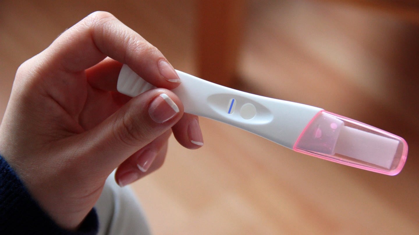 Fruchtbarkeitsmythen: Frauenärztin klärt 8 gängige Kinderwunsch