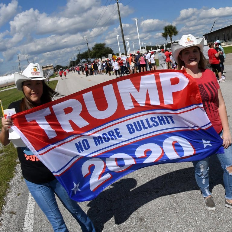 Trump-Fans am 12. Oktober 2020 in Sanford  Florida (Foto: picture-alliance / Reportdienste, © Paul Hennessy/SOPA Images via ZUMA Wire / picture alliance/ZUMA Press)