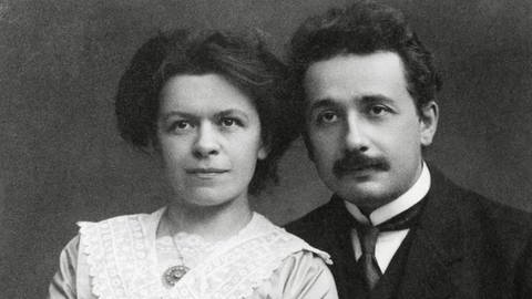 Mileva Marić und Albert Einstein 1912 (Foto: IMAGO, imago images / Cinema Publishers Collection)