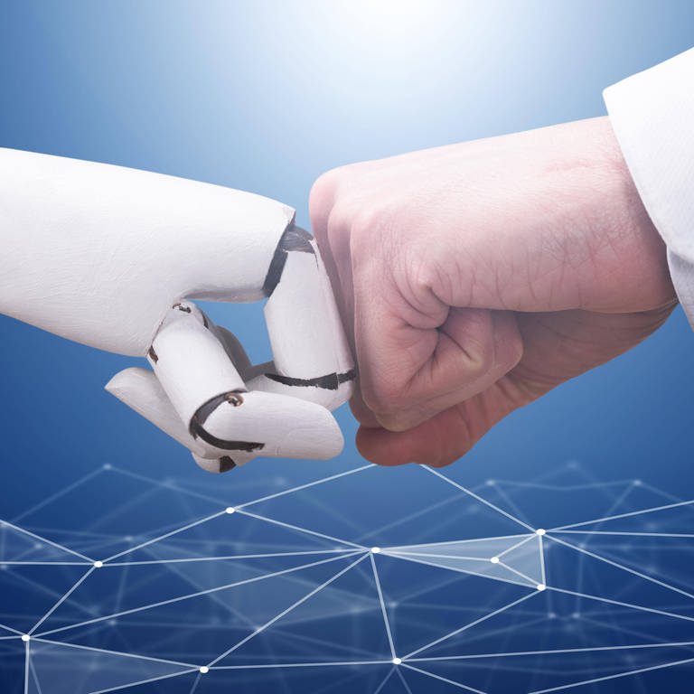 Kollege Algorithmus: Roboter und Mensch arbeiten künftig Hand in Hand (Foto: IMAGO, imago images / Panthermedia)