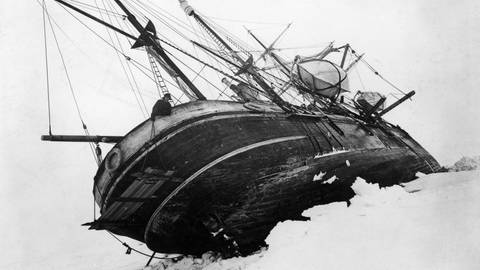 Ernest Shackletons Schiff "Endurance" während der Antarktis-Expedition, 1915 (Foto: IMAGO, imago images / Ritzau Scanpix)