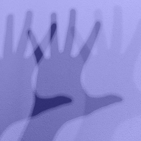 Monochrome shadows of a hand Symbolfoto (Foto: IMAGO, Pond5 Images)