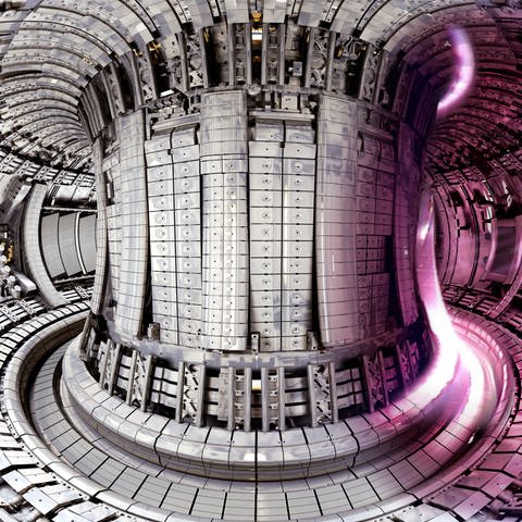 JET-Innenraum mit überlagertem Plasma (Foto: © Atomenergiebehörde des Vereinigten Königreichs)