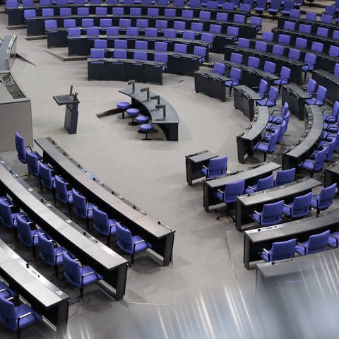 Leerer Plenarsaal im deutschen Bundestag (Foto: IMAGO, IMAGO / photothek)