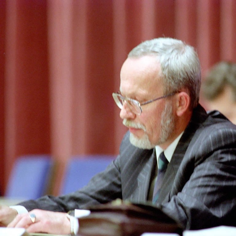 DDR-Ministerpräsident Lothar de Maiziere während der Debatte zum Einigungsvertrag (Foto: IMAGO, Kundel-Saro)