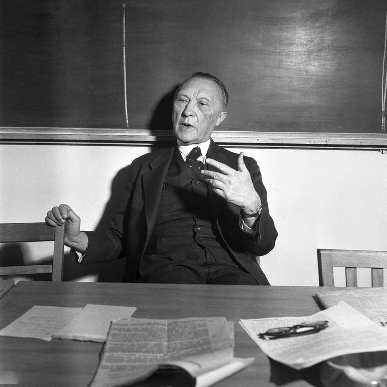 Konrad Adenauer (Foto: picture-alliance / Reportdienste, picture alliance/KEYSTONE)