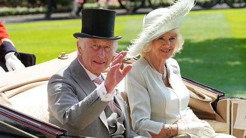 König Charles und Königin Camilla beim Royal Ascot Pferderennen. (Foto: picture-alliance / Reportdienste, dpa/PA Wire | Jonathan Brady)