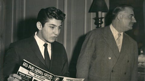 Paul Anka vor einem Auftritt in Paris im Jahr 1962.