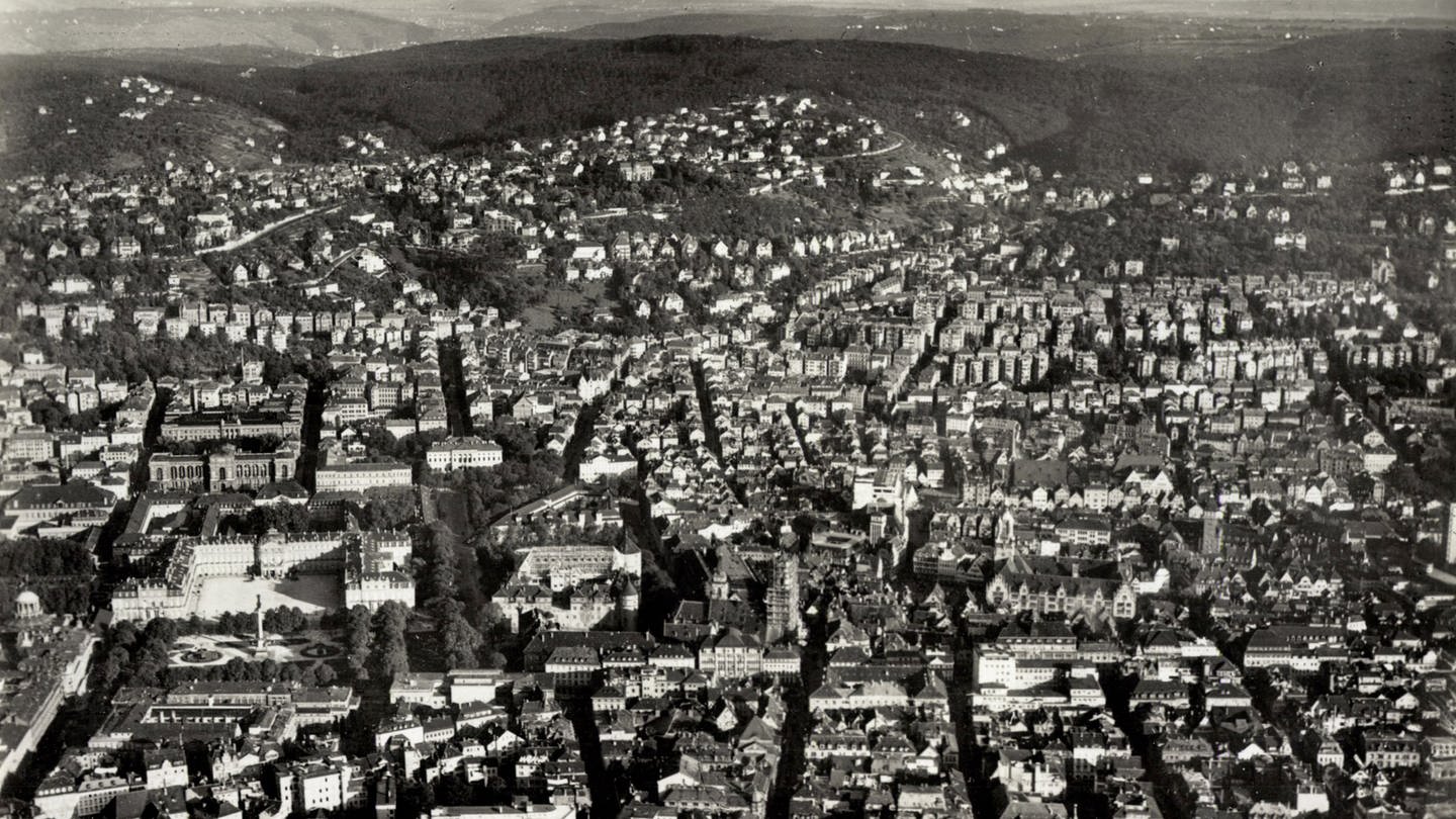 Stuttgart in Baden Württemberg, Fliegeraufnahme der Stadt von ca. 1930 (Foto: picture-alliance / Reportdienste, arkivi)