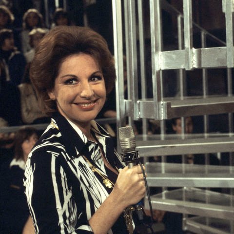 Johanna von Koczian bei einem Auftritt in der ZDF-Hitparade in den 1970er Jahren.