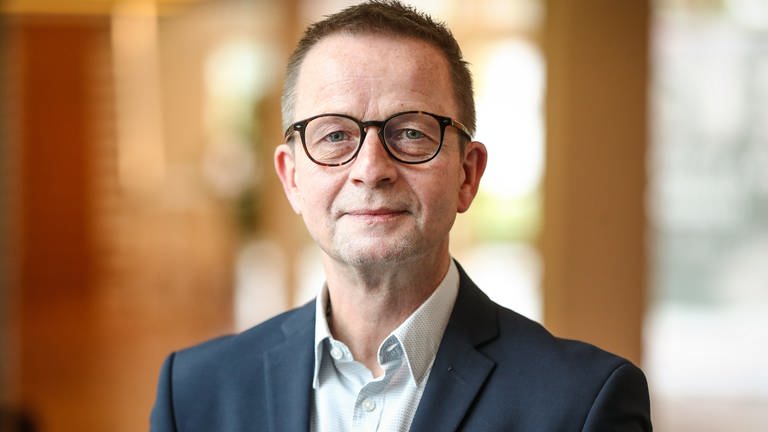  Stefan Reindl, Chef des Instituts für Automobilwirtschaft (IfA) im Portrait (Foto: dpa Bildfunk, picture alliance/Christoph Schmidt/dpa)