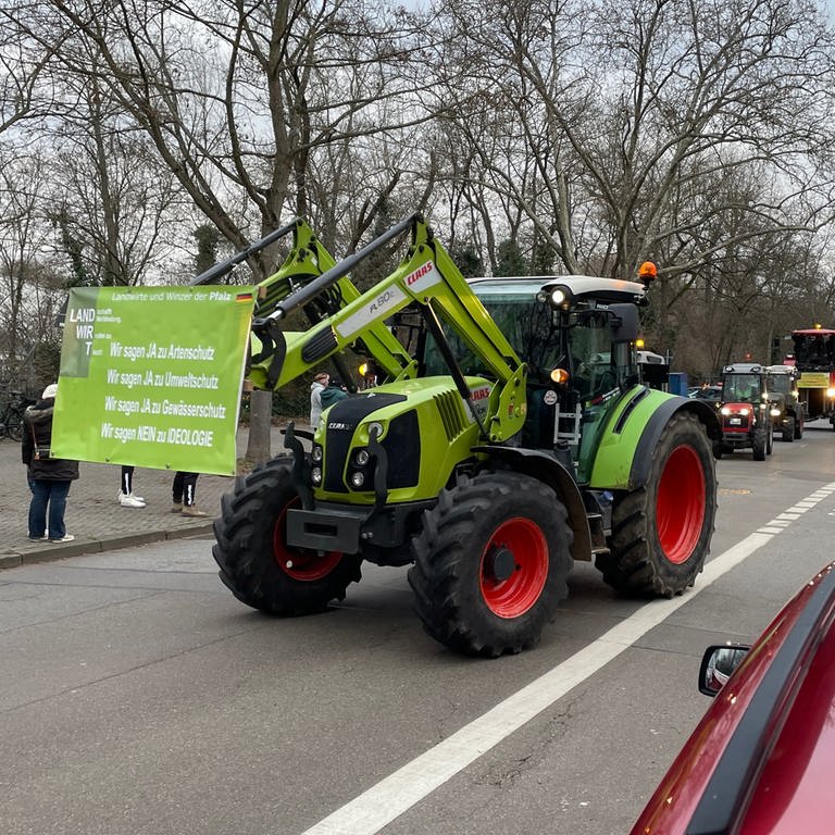 Bauern protestieren in Ludwigshafen