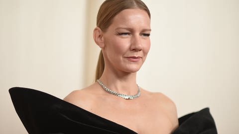 Die Schauspielerin Sandra Hüller bei der Oscar-Verleihung (Foto: dpa Bildfunk, picture alliance / Richard Shotwell/Invision/AP | Richard Shotwell)