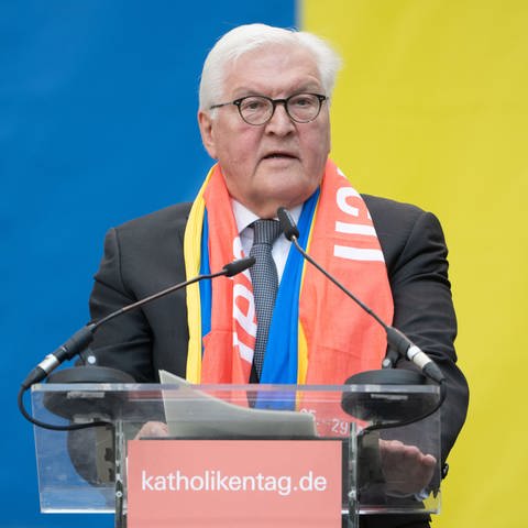 Bundespräsident Frank-Walter Steinmeier spricht bei der Eröffnung des 102. Deutschen Katholikentags in Stuttgart (Foto: dpa Bildfunk, picture alliance/dpa | Marijan Murat)