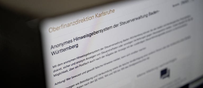 Das Anonyme Hinweisgebersystem der Steuerverwaltung Baden-Württemberg ist in einem Browserfenster zu sehen.  (Foto: dpa Bildfunk, picture alliance/dpa | Marijan Murat)