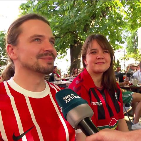 SC Freiburg Fans werden befragt (Foto: SWR)