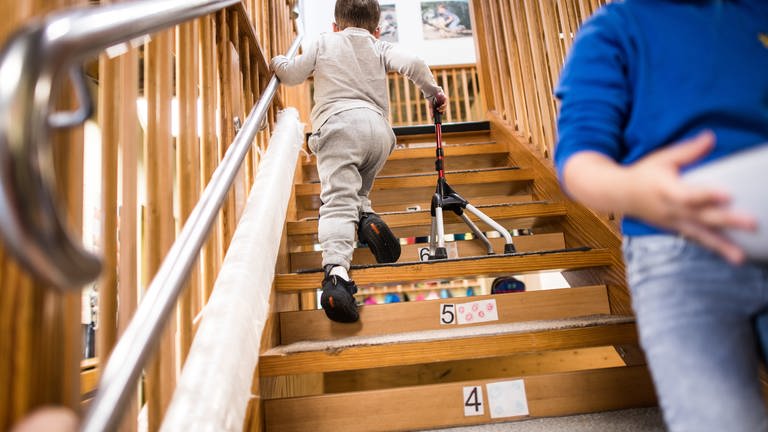 Inklusion in Regel-Kitas: Der Paritätische fordert mehr Plätze für Kinder mit Behinderung (Foto: dpa Bildfunk, picture alliance/dpa | Andreas Arnold)