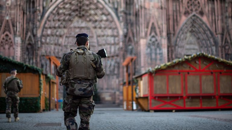 Anschlag in Straßburg (Foto: dpa Bildfunk, picture alliance/dpa | Sebastian Gollnow)